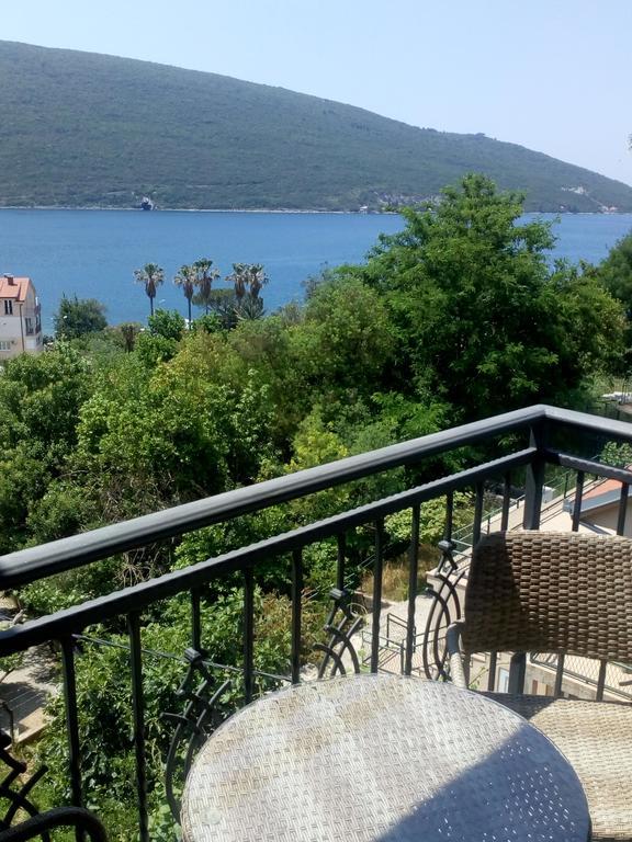 Jedro Apartmani Herceg Novi Exteriör bild