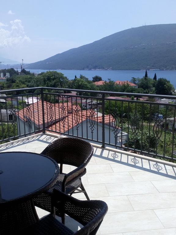 Jedro Apartmani Herceg Novi Exteriör bild