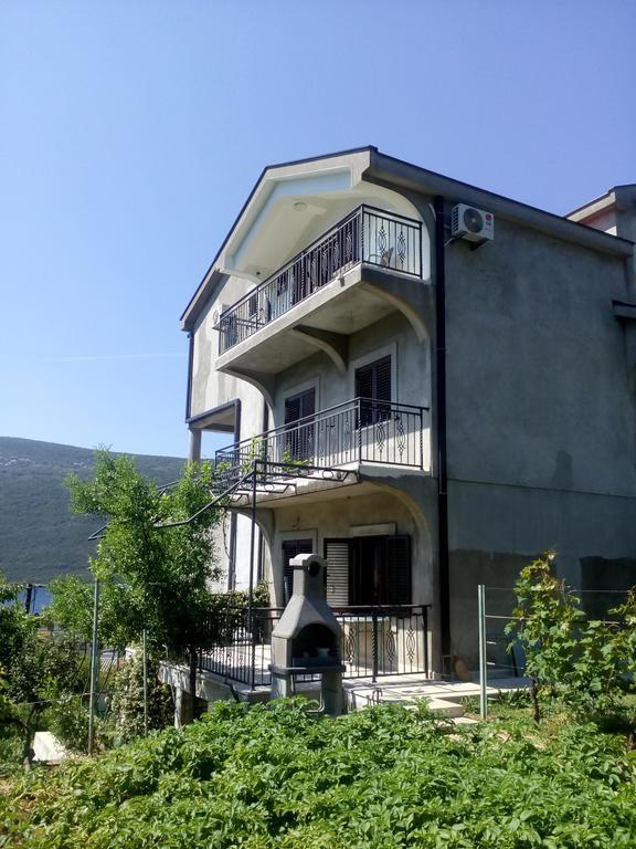 Jedro Apartmani Herceg Novi Exteriör bild